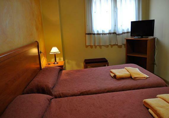 Hostal Puerta Del Valle Ла-Систернига Экстерьер фото