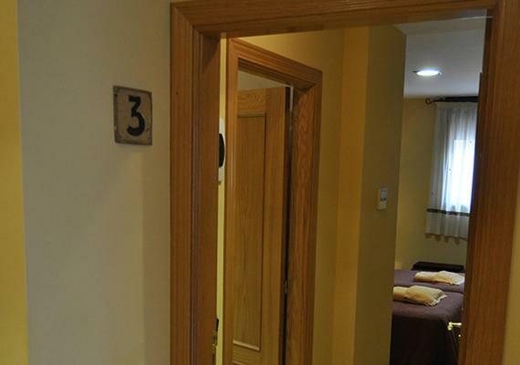 Hostal Puerta Del Valle Ла-Систернига Экстерьер фото