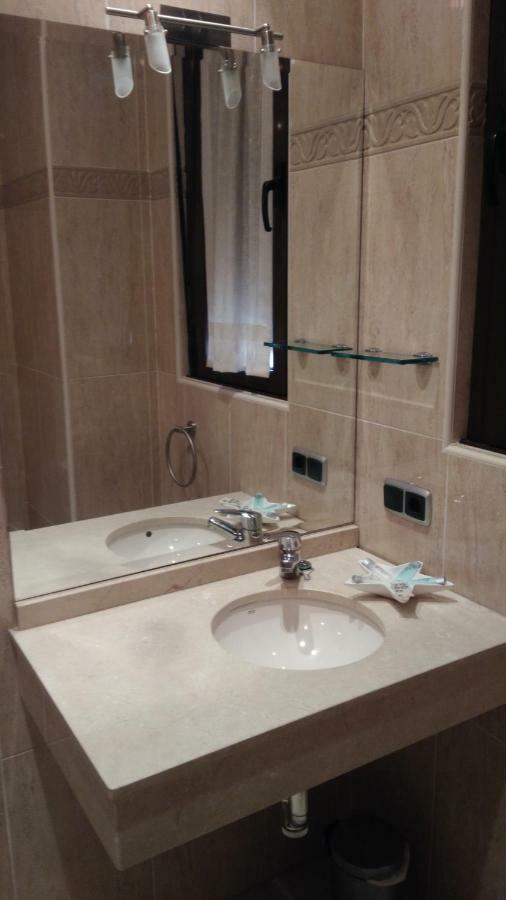 Hostal Puerta Del Valle Ла-Систернига Экстерьер фото
